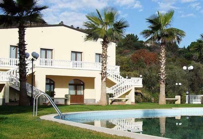 Residence Ore Felici มาสคาลิ ภายนอก รูปภาพ
